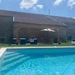 Chez Odette Cypres De Provence Bed & Breakfast