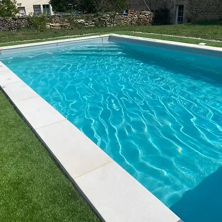 Chez Odette Cypres De Provence Bed & Breakfast 3*