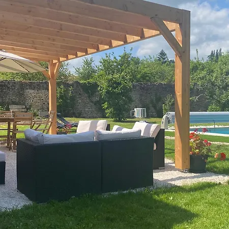 Frühstückspension Chez Odette Cypres De Provence 3*