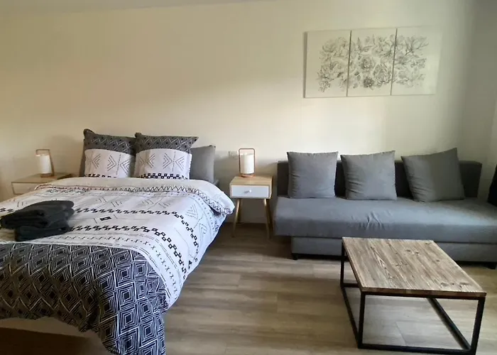 Oda ve Kahvaltı Chez Odette Cypres De Provence