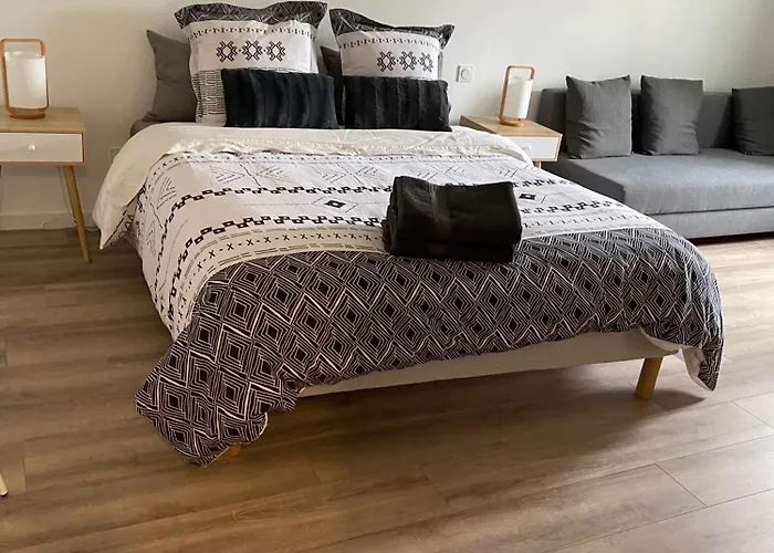 Chez Odette Cypres De Provence 3* Le Val-d'Esnoms